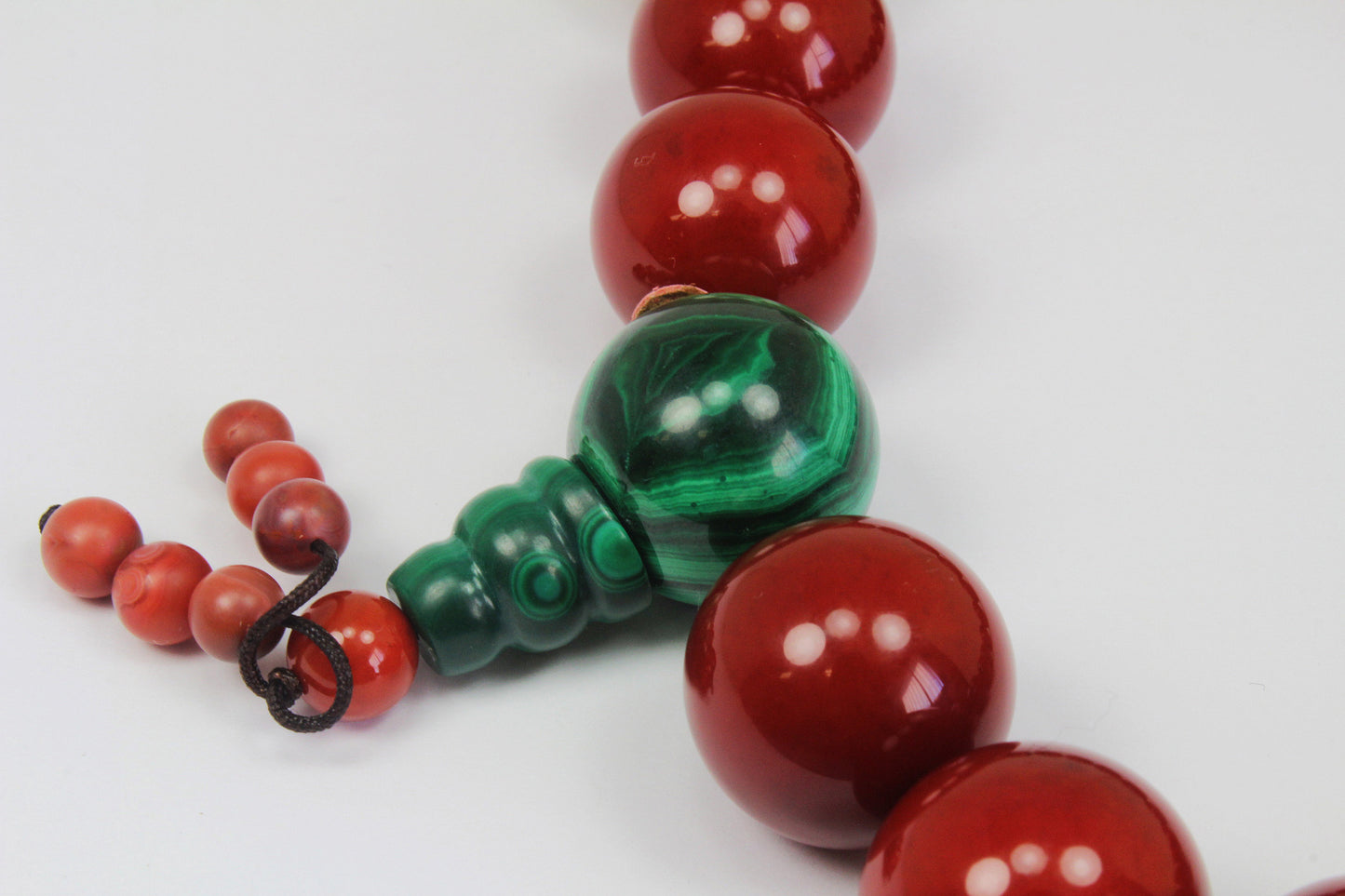 Red Agate Round Prayer Beads with Malachite Beads 南红十八子手持