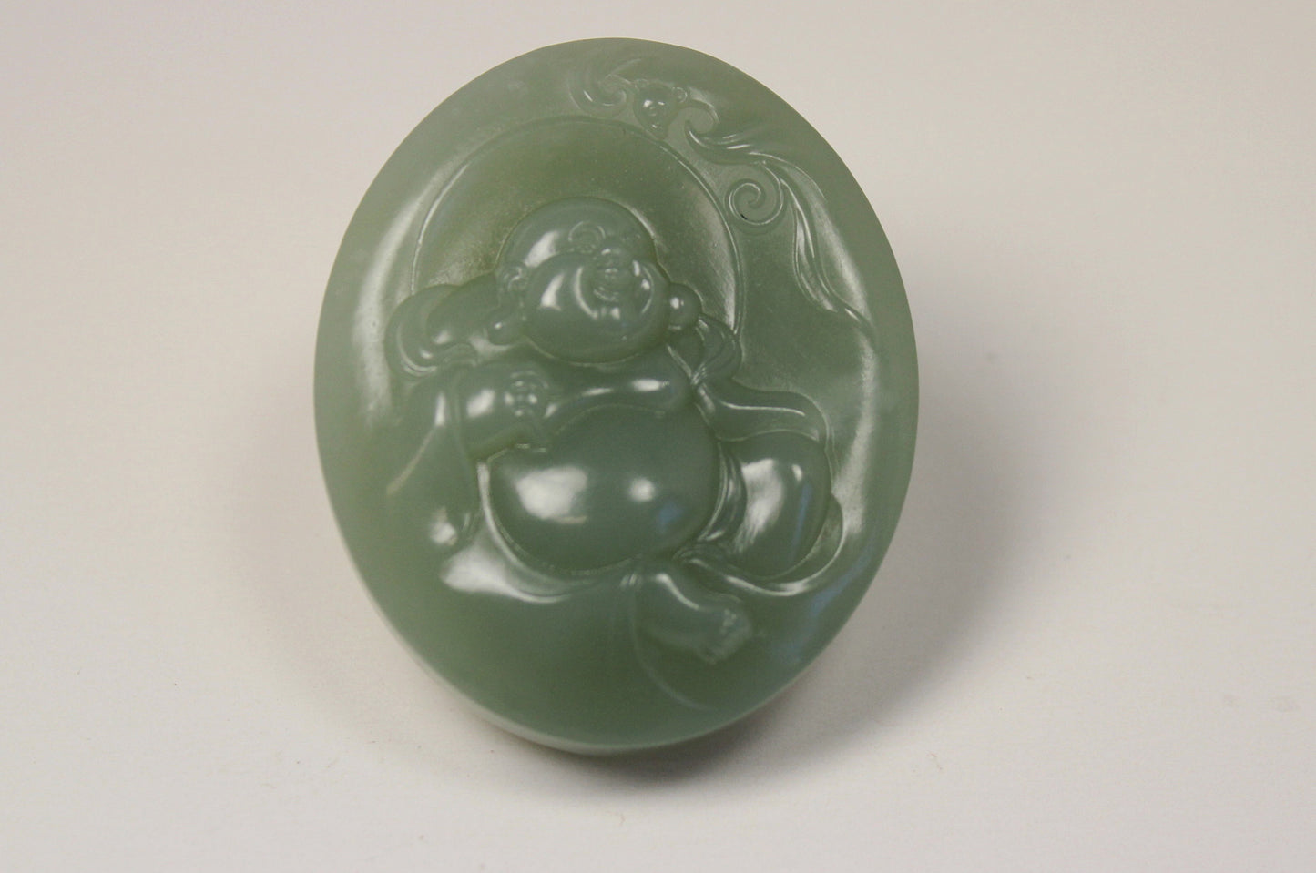 Green Jade Carved Buddha 和田玉佛公吊坠/挂件