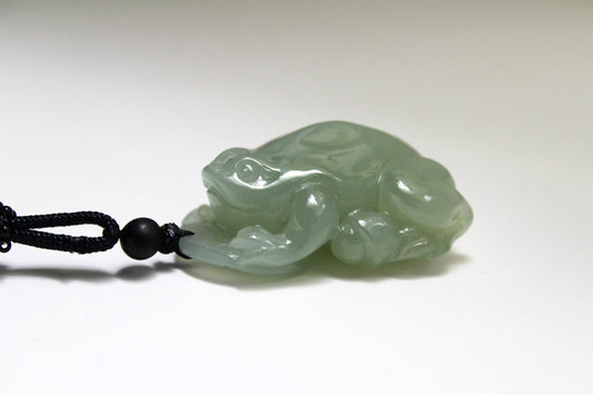 Translucent Green Jade Carved Frog Statue 和田玉青蛙挂件/手把