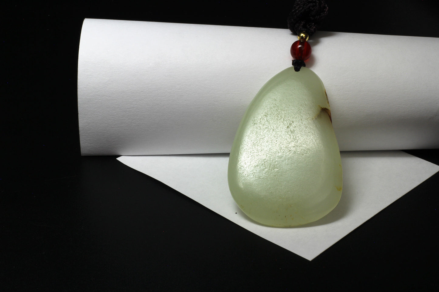 Translucent White Jade Carved GuanYin Buddha Amulet/ Pendant 和田玉观音挂件/吊坠