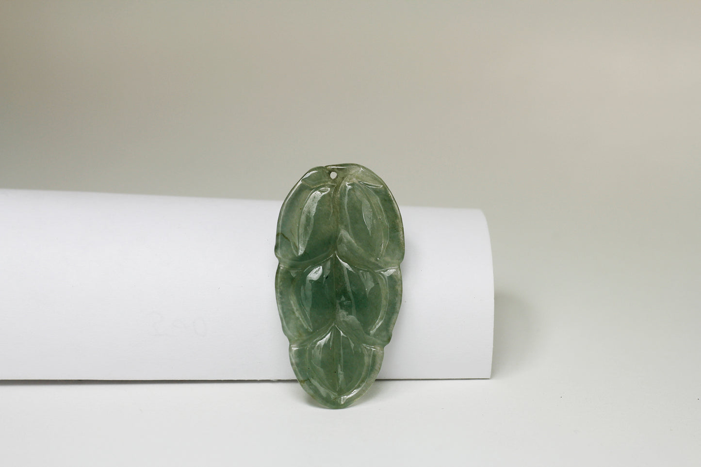 Translucent Green Jadeite Carved Leaf Pendant 翡翠叶子吊坠
