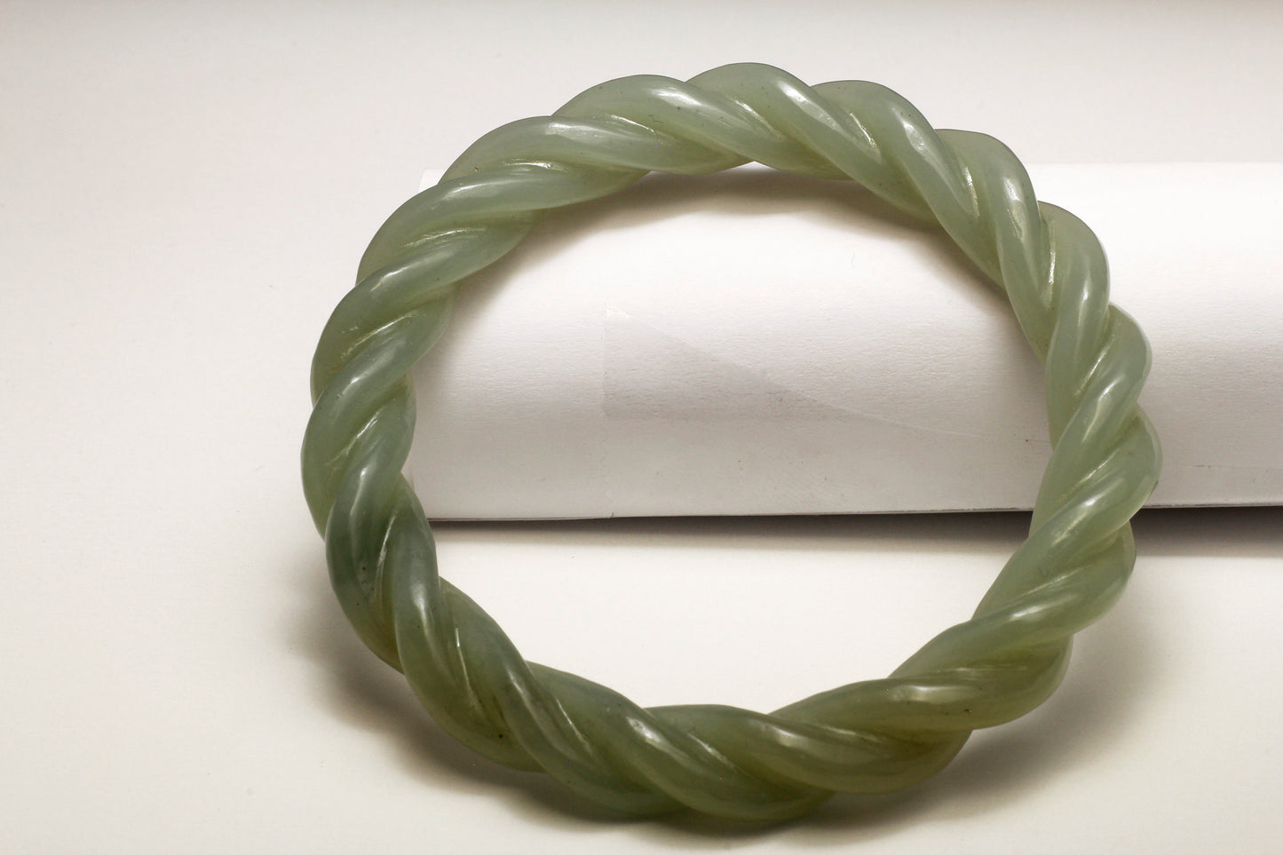 Translucent Green Jade Carved Braided Bangle 和田玉镯