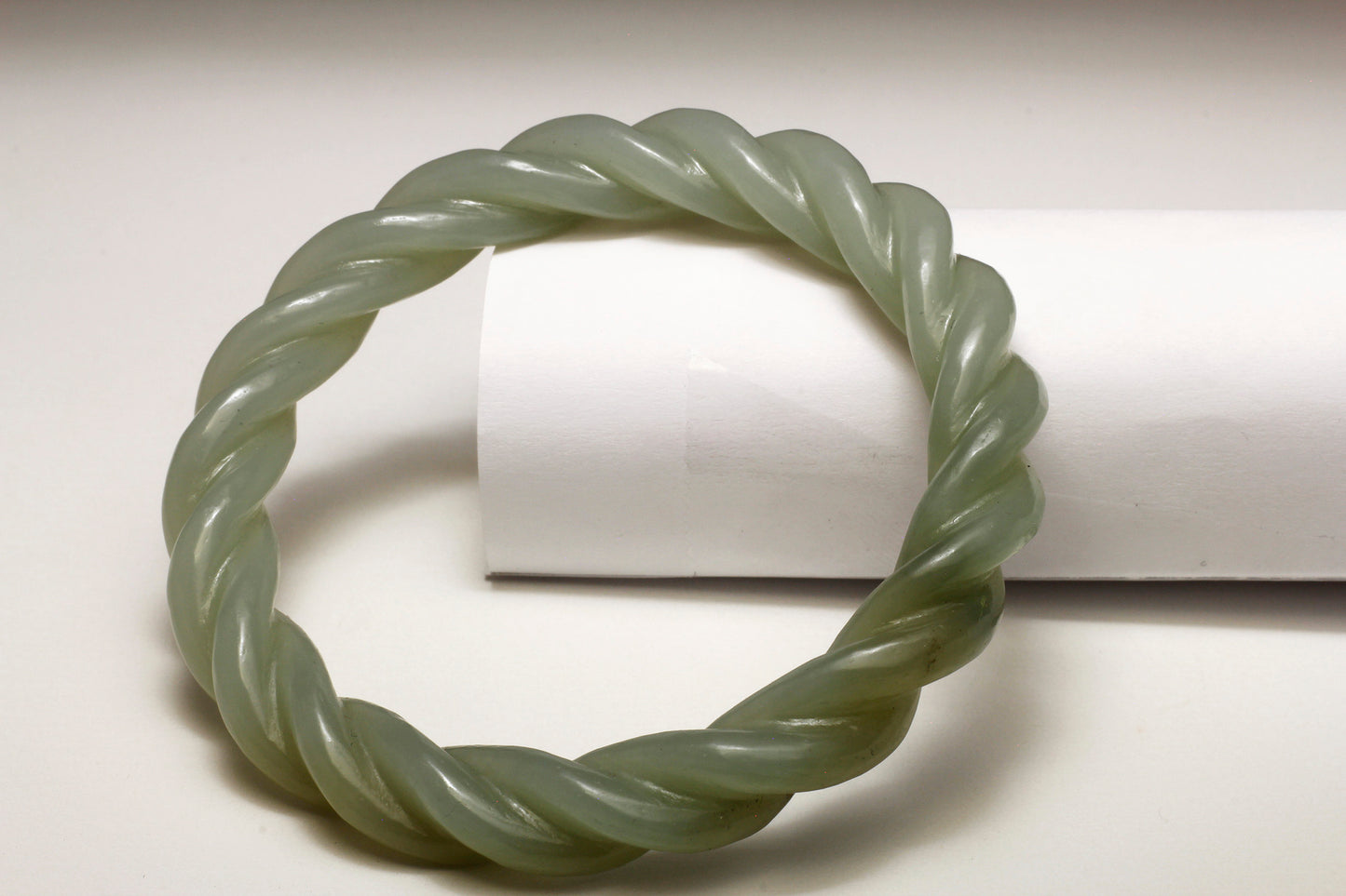 Translucent Green Jade Carved Braided Bangle 和田玉镯