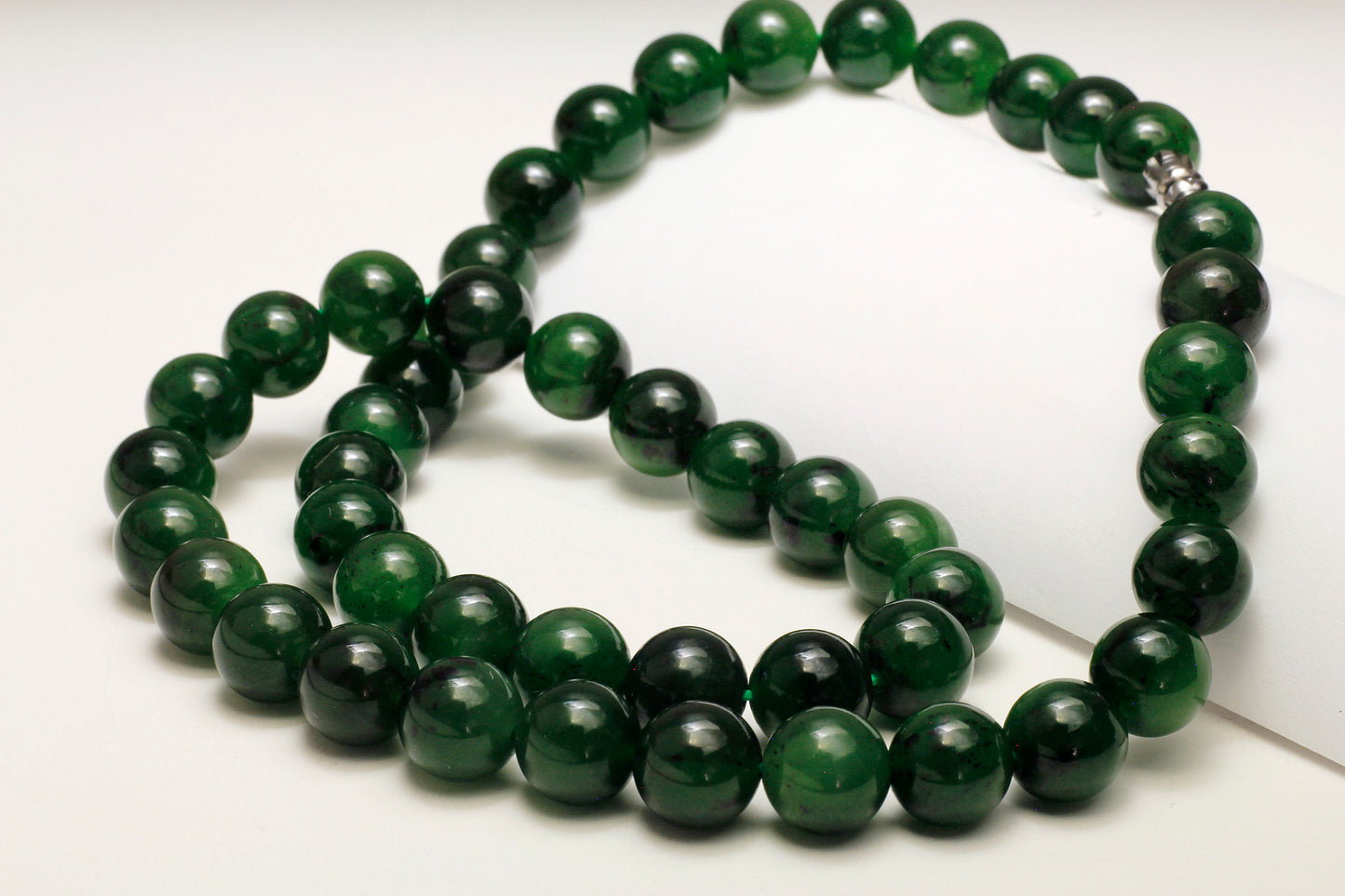 Green Jade Necklace 碧玉项链
