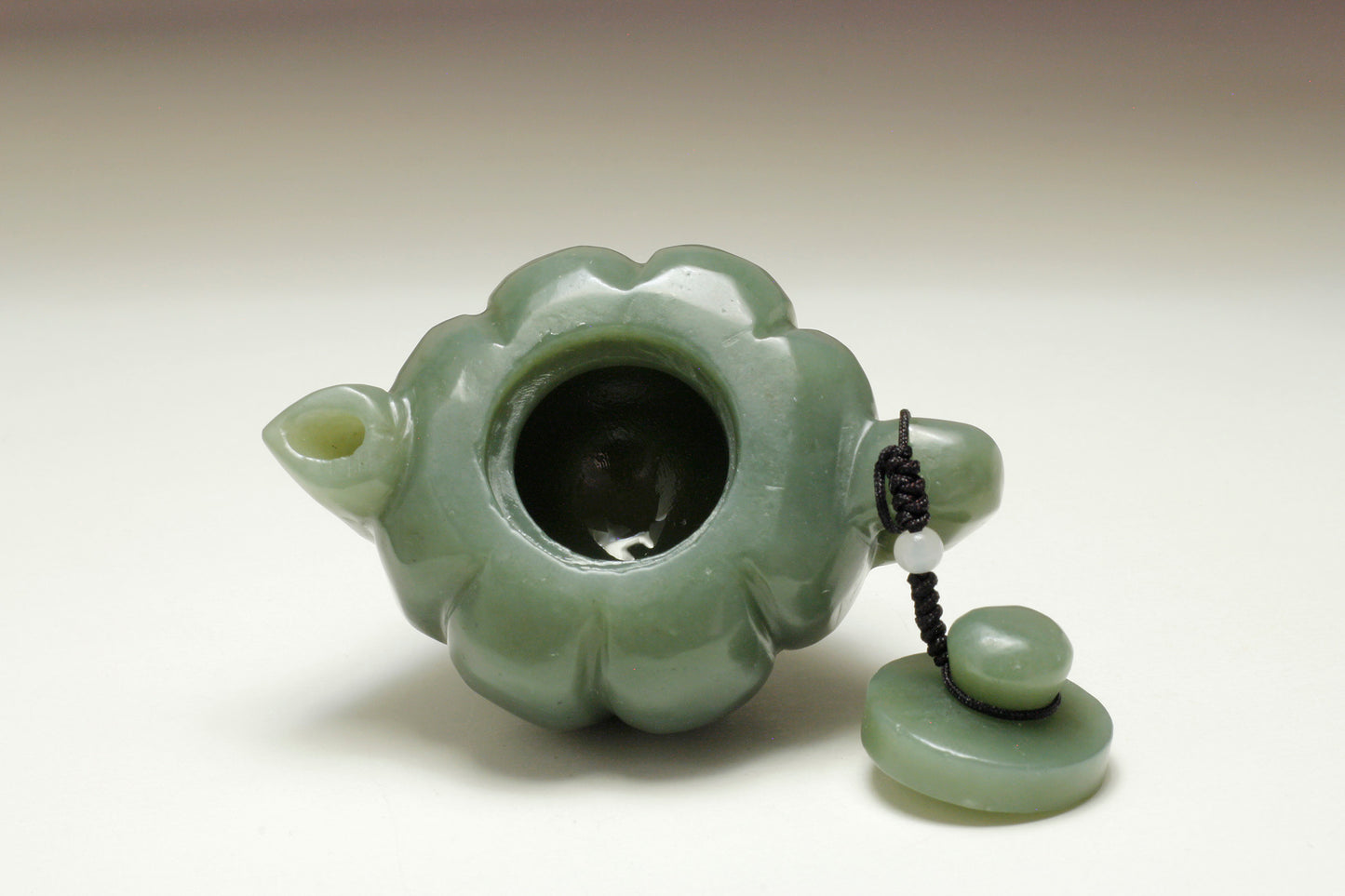Light Green Hand Carved Jade Mini Tea Pot 和田玉迷你南瓜壶