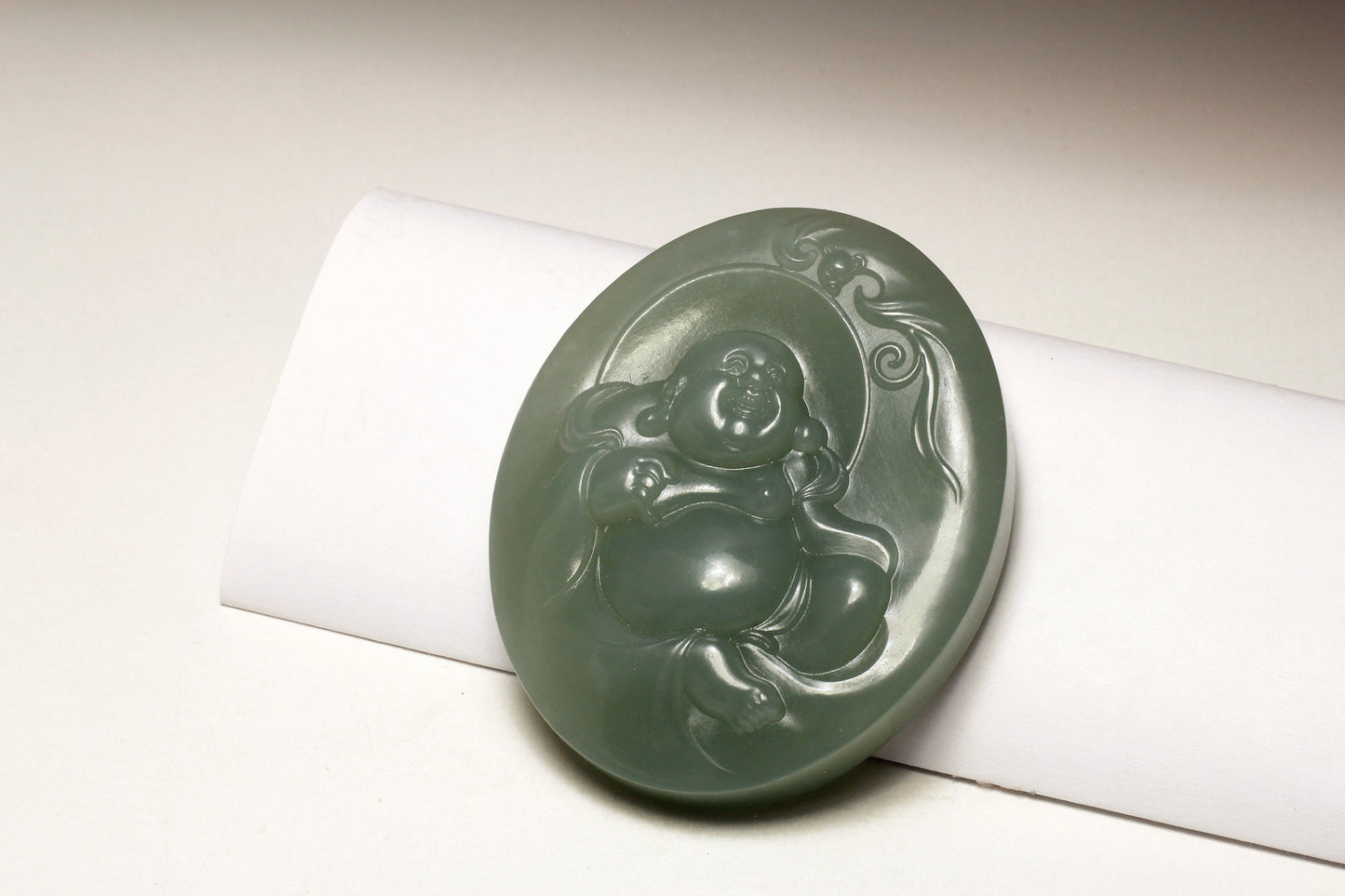 Green Jade Carved Buddha 和田玉佛公吊坠/挂件
